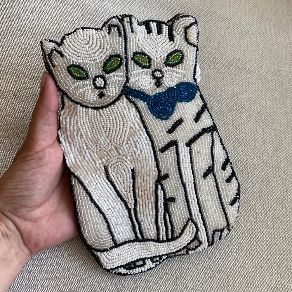 Beaded cat purse